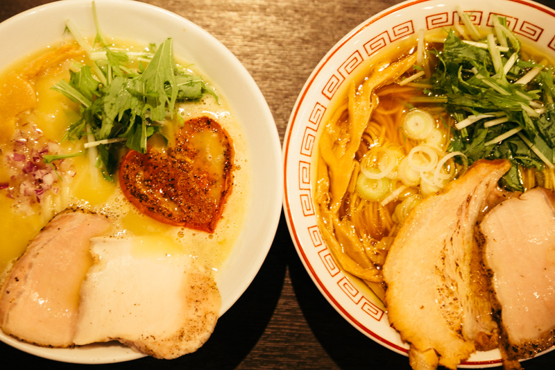 麺屋 京介の「中華そば」と「鶏白湯」